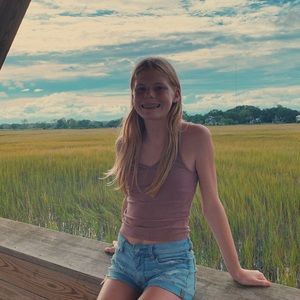 Meet your Posher, Elizabeth